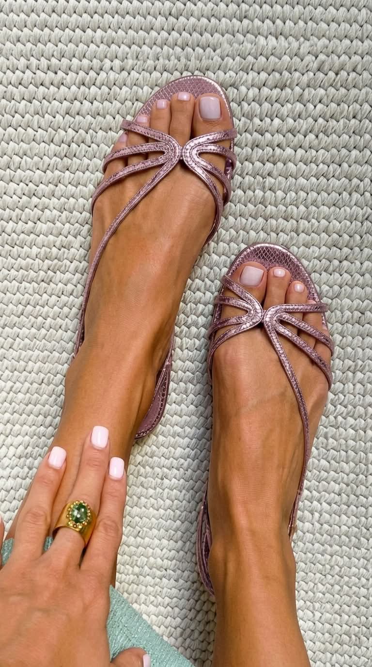 Sandra - Sandalias doradas elegantes de verano